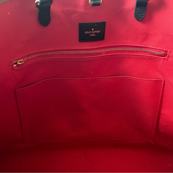 100% Authentic ON THE GO LOUIS VUITTON GM BAG PURCHASED FROM ACTUAL STOREFRONT - Picture 6 of 17
